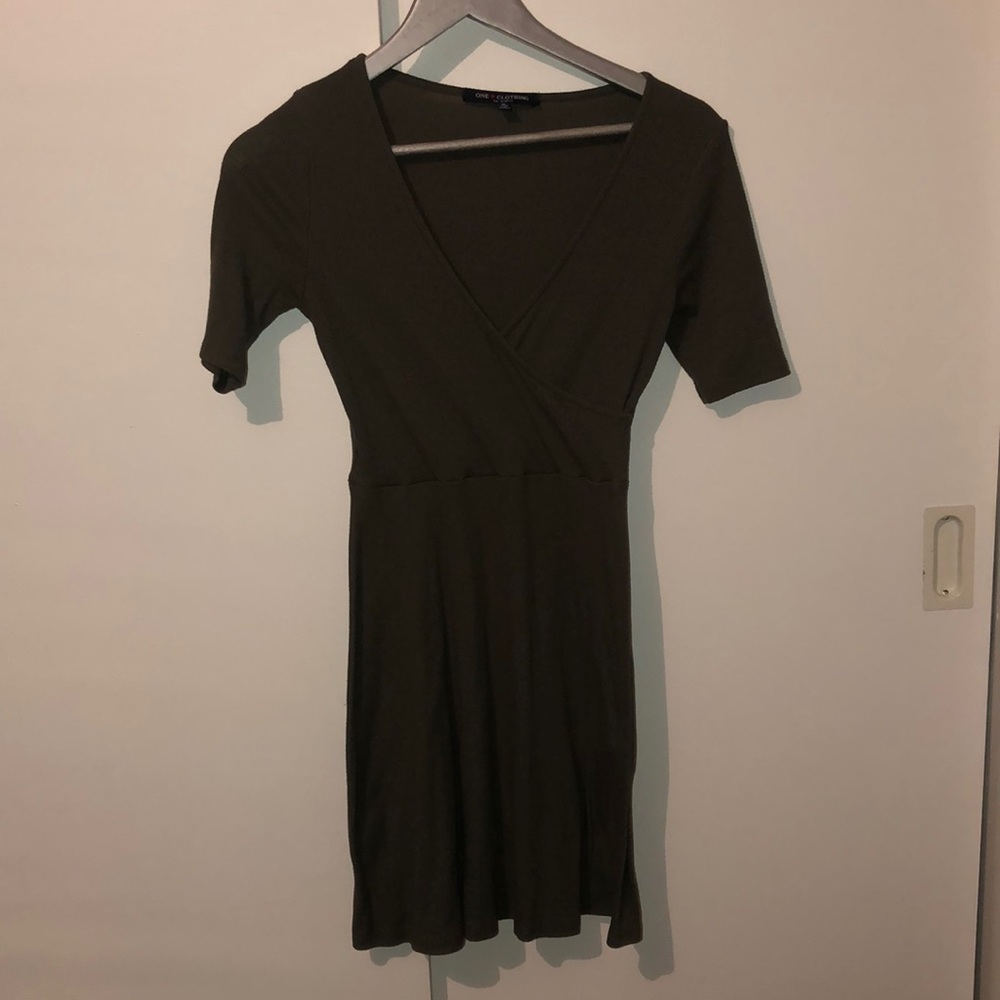Mini green deep neck dress